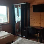 Guest house у інни *