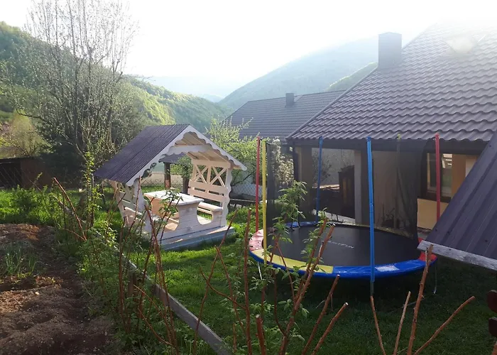 Konukevi у інни Mizhhirya (Transcarpathia)